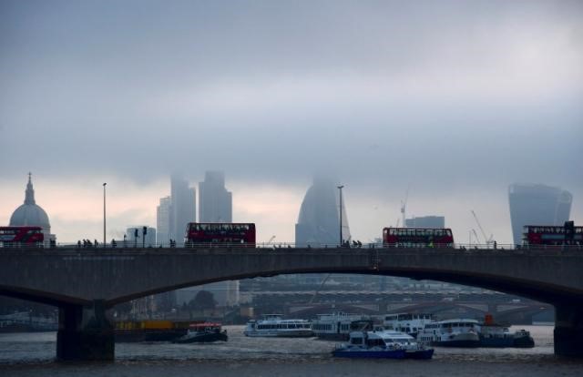 Banks to move 9,000 jobs from Britain over Brexit