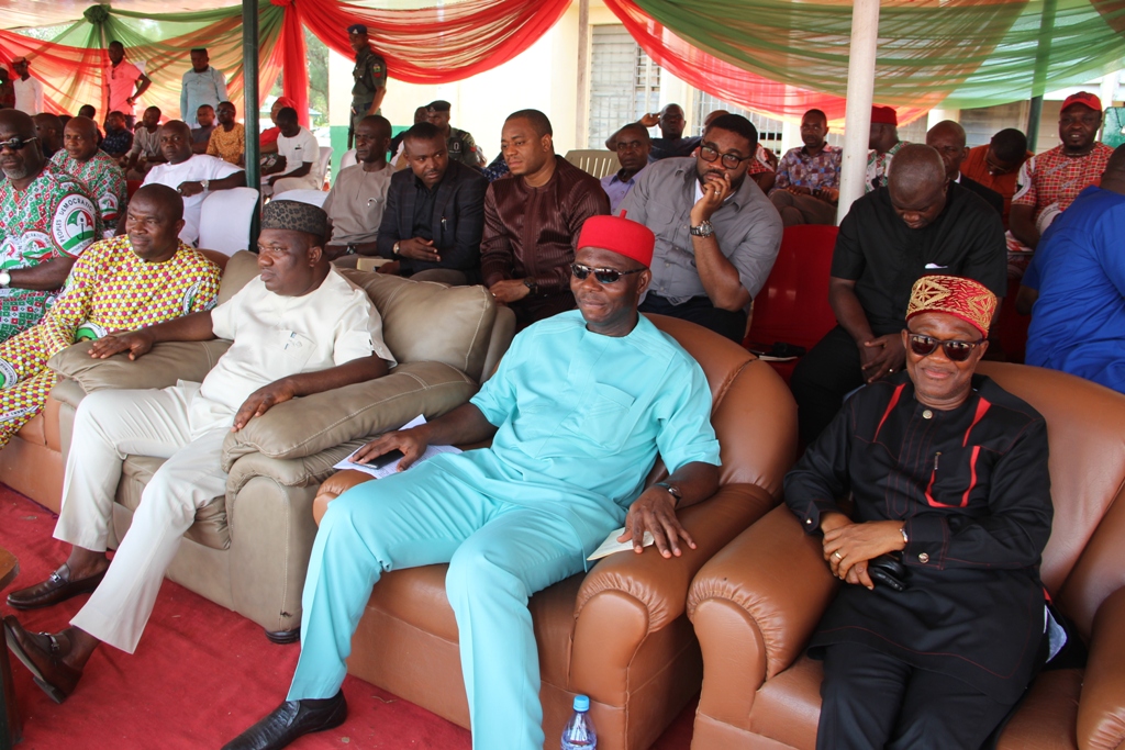 Governor Ifeanyi Ugwuanyi of Enugu State (2nd left); senator representing Enugu North Senatorial District, Chuka Utazi (2nd right); and two members of House of Representatives, Pat Asadu (left), and Dennis Agbo, during Enugu North Peoples Democratic Party Zonal Meeting, yesterday