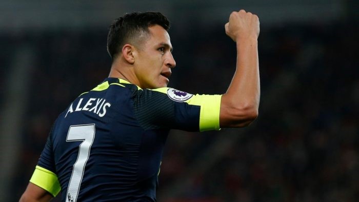 Arsenal reject Man City bid for Sanchez