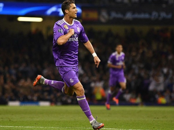 Ronaldo beats Messi to emerge UEFA Player of the Year
