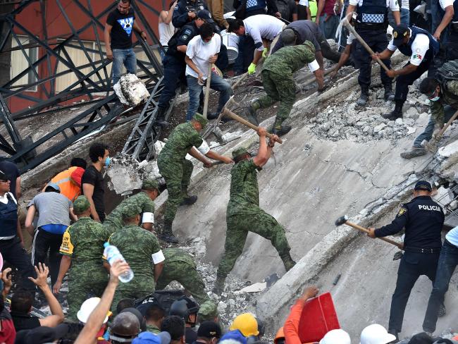 Death toll in Mexico earthquake soars over 100