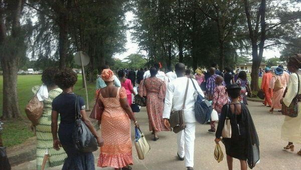 Jehovah’s Witnesses reach hearts with Pidgin English, attract huge crowds at conventions