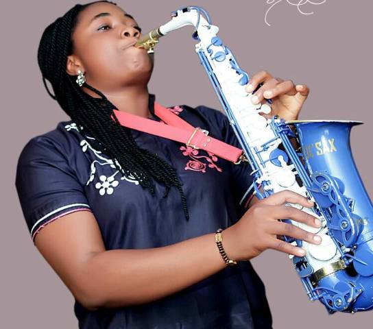 Fulness Sax excites fans at AAUA concert