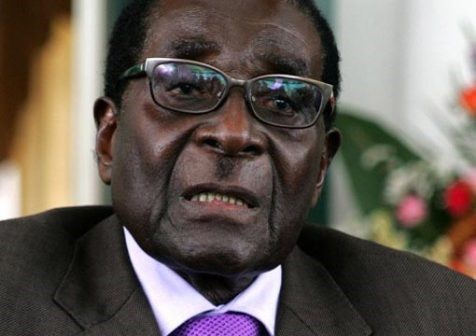 Zimbabwean Army threatens to overthrow Mugabe