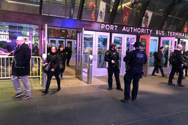 Breaking: Explosion rocks New York City