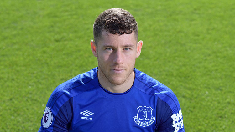 Chelsea sign Ross Barkley from Everton