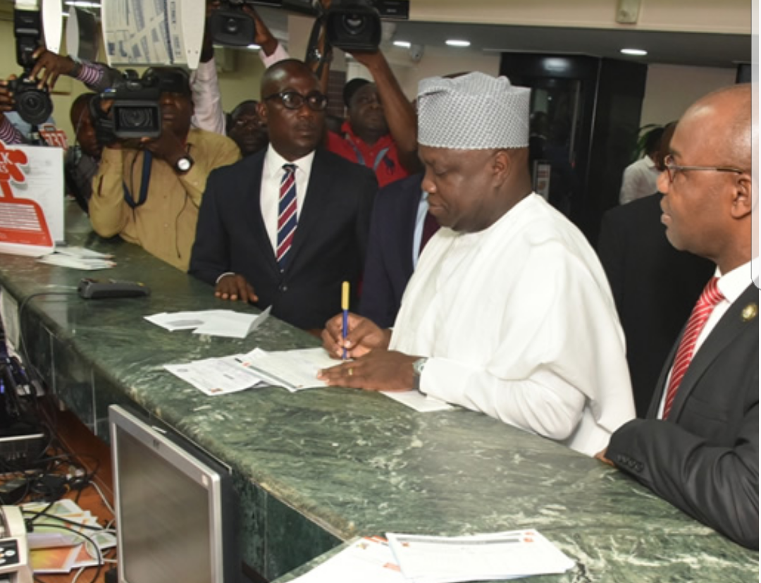 Lagos abolishes cash payment in revenue collection