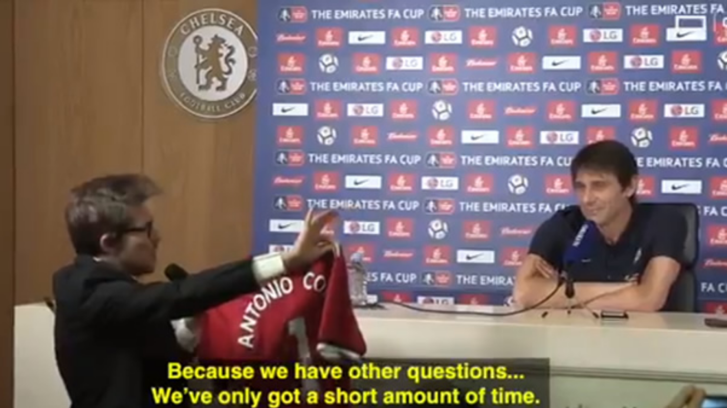 Comedian hands Conte signed Mourinho shirt