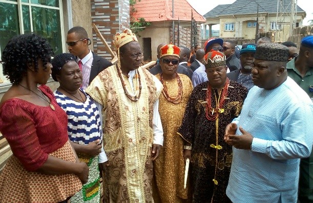 Rainstorm: Ugwuanyi visits, sympathizes with affected persons