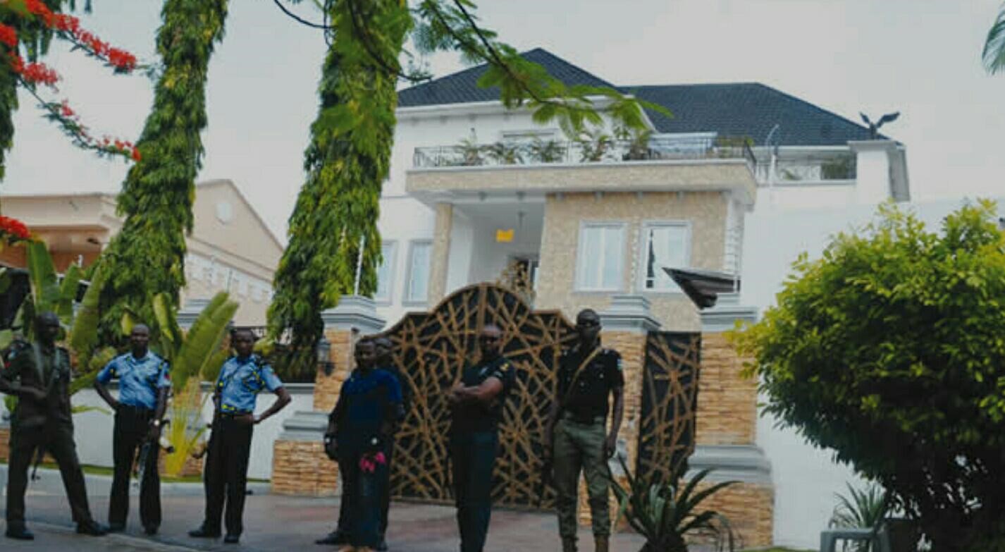 Dino Melaye alleges plot to kill him as police lay siege to Senator’s home