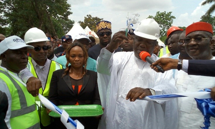 Jubilation as Gov. Ugwuanyi inaugurates reconstructed Enugu Miliken Hill road