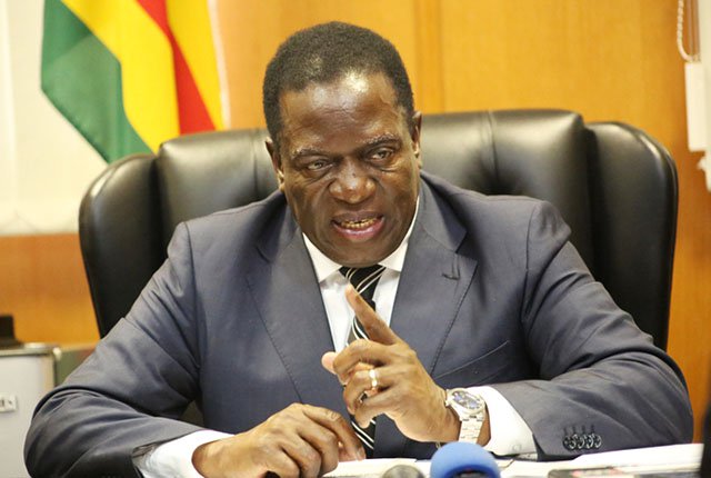 Zimbabwe offers pay rise to govt workers