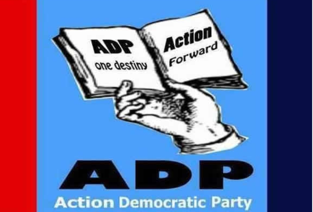 BREAKING: Osun APC deputy chairman leads 6,208 members to ADP