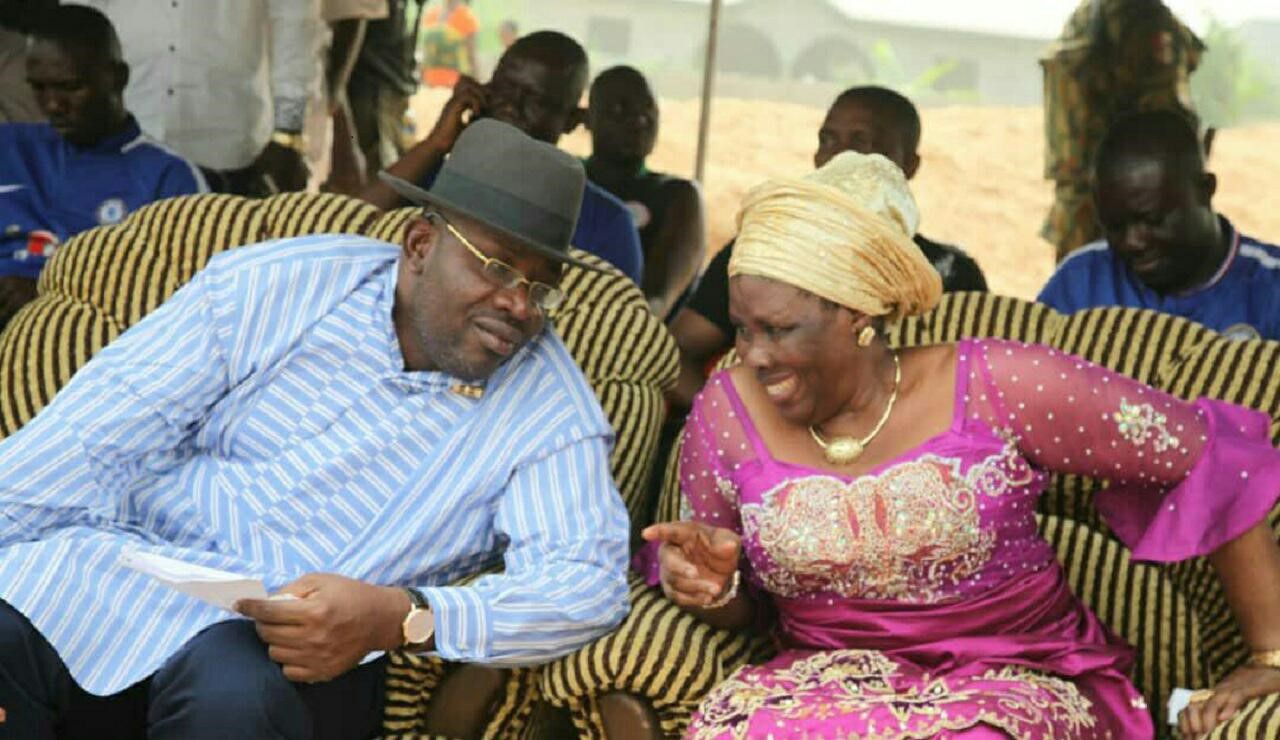 Ex-Pres. Jonathan consoles Gov. Dickson over mother’s death
