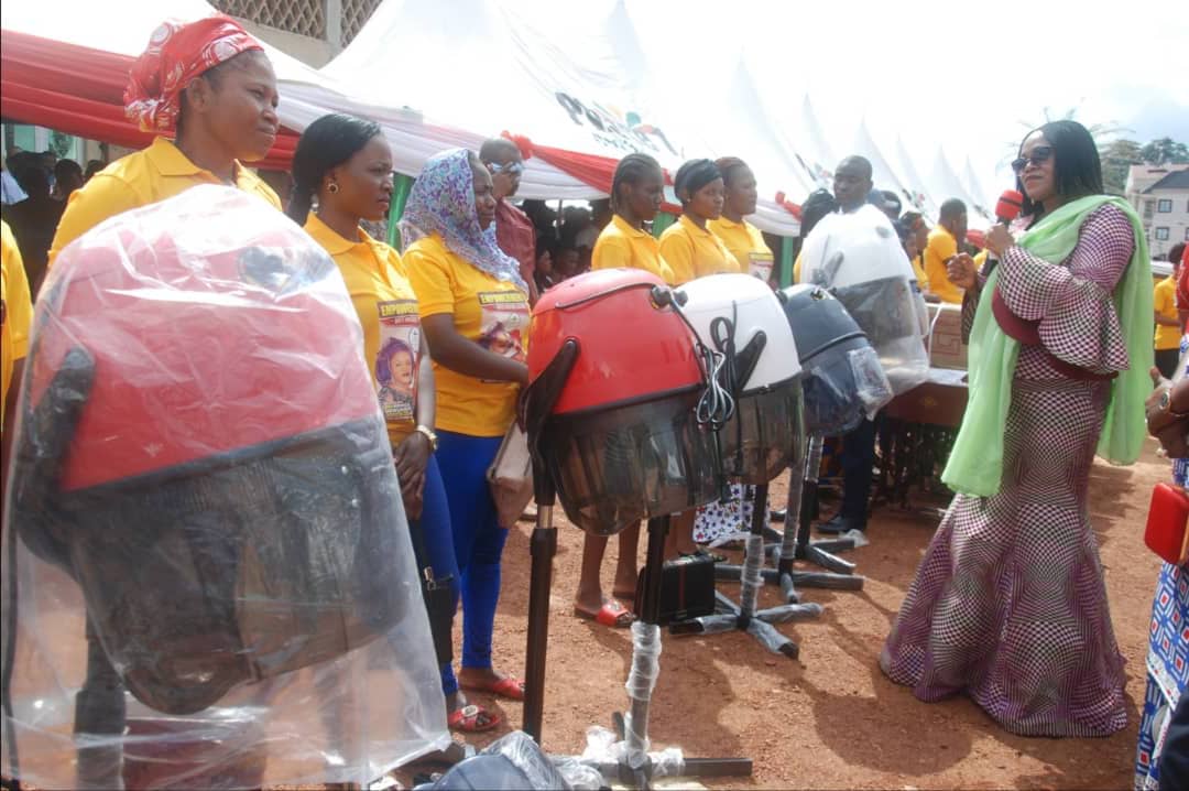 Enugu residents laud Ugwuanyi’s wife on free medical care