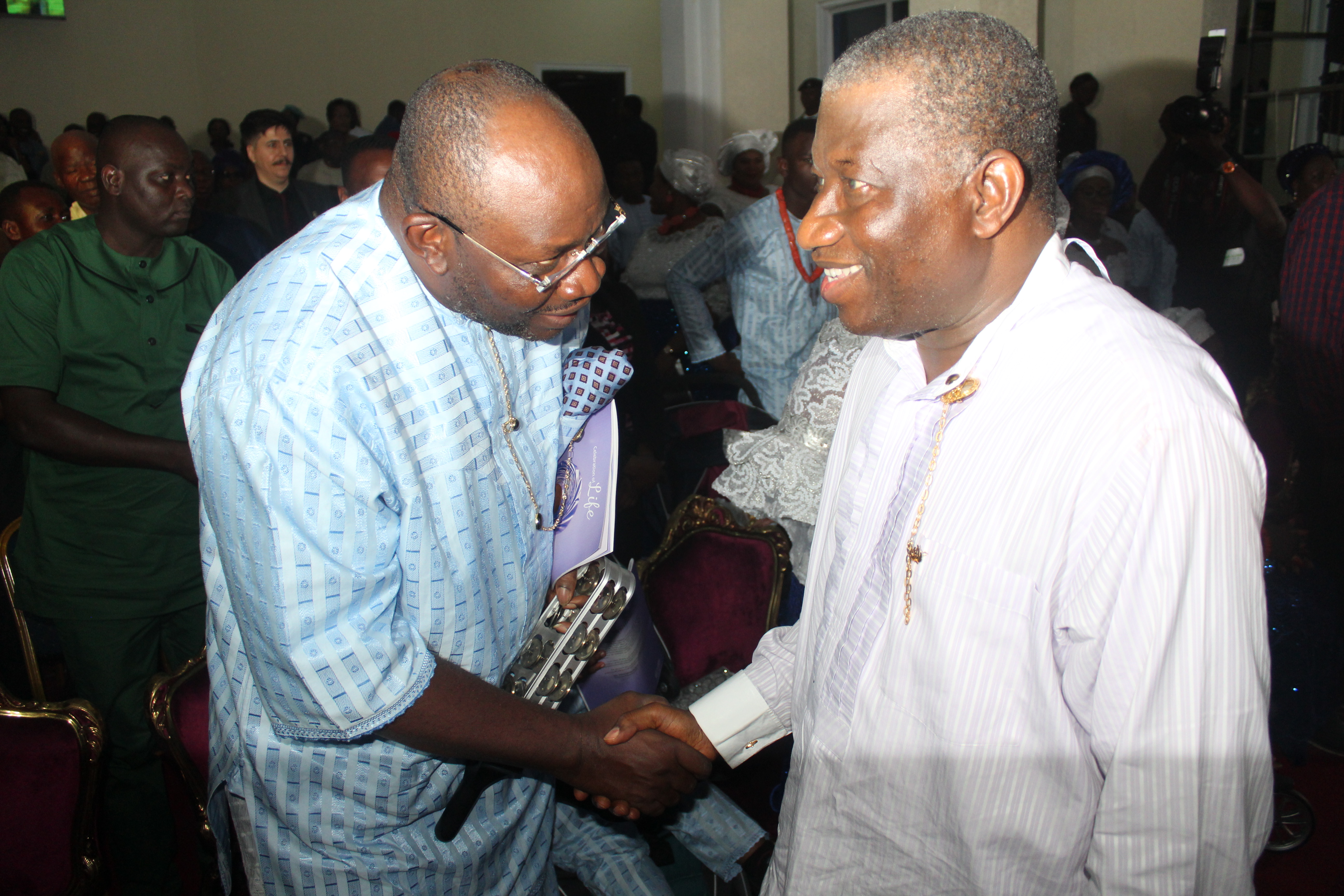 Ex-Pres. Jonathan pays tribute to Gov. Dickson’s mother