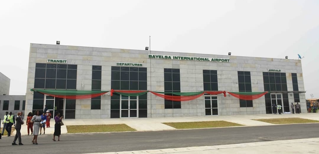 Jonathan commends Gov. Dickson over maiden flight to Bayelsa Int’l Airport