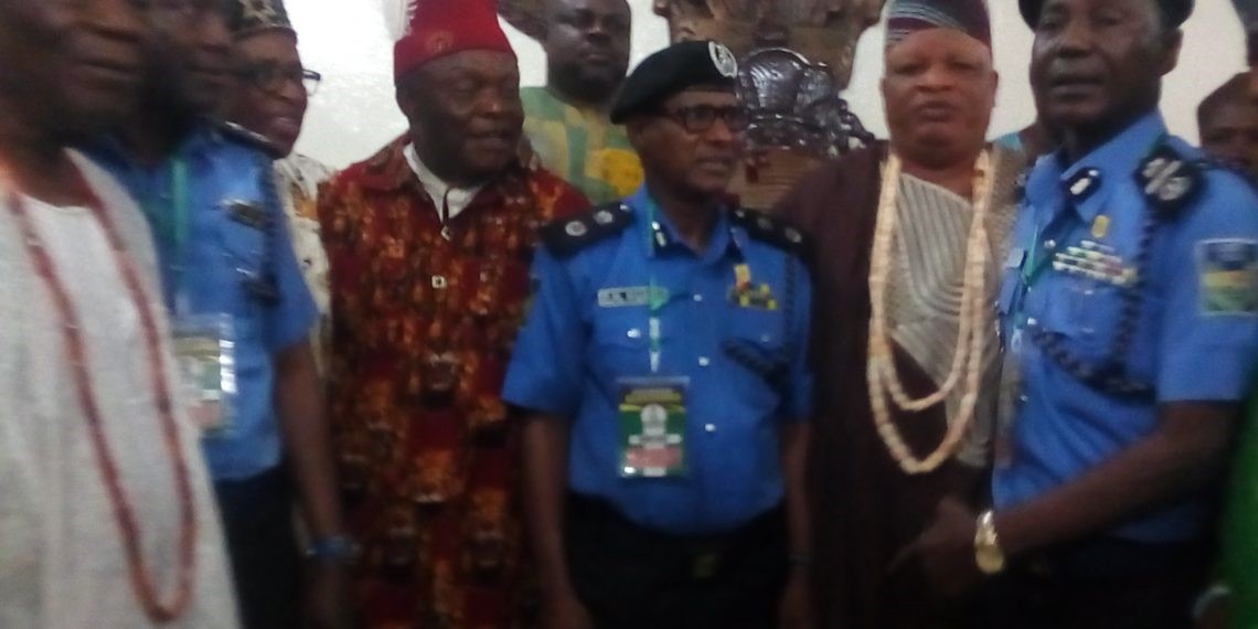 Police, Eze Ndigbo, Oba move to end Lagos polls crisis