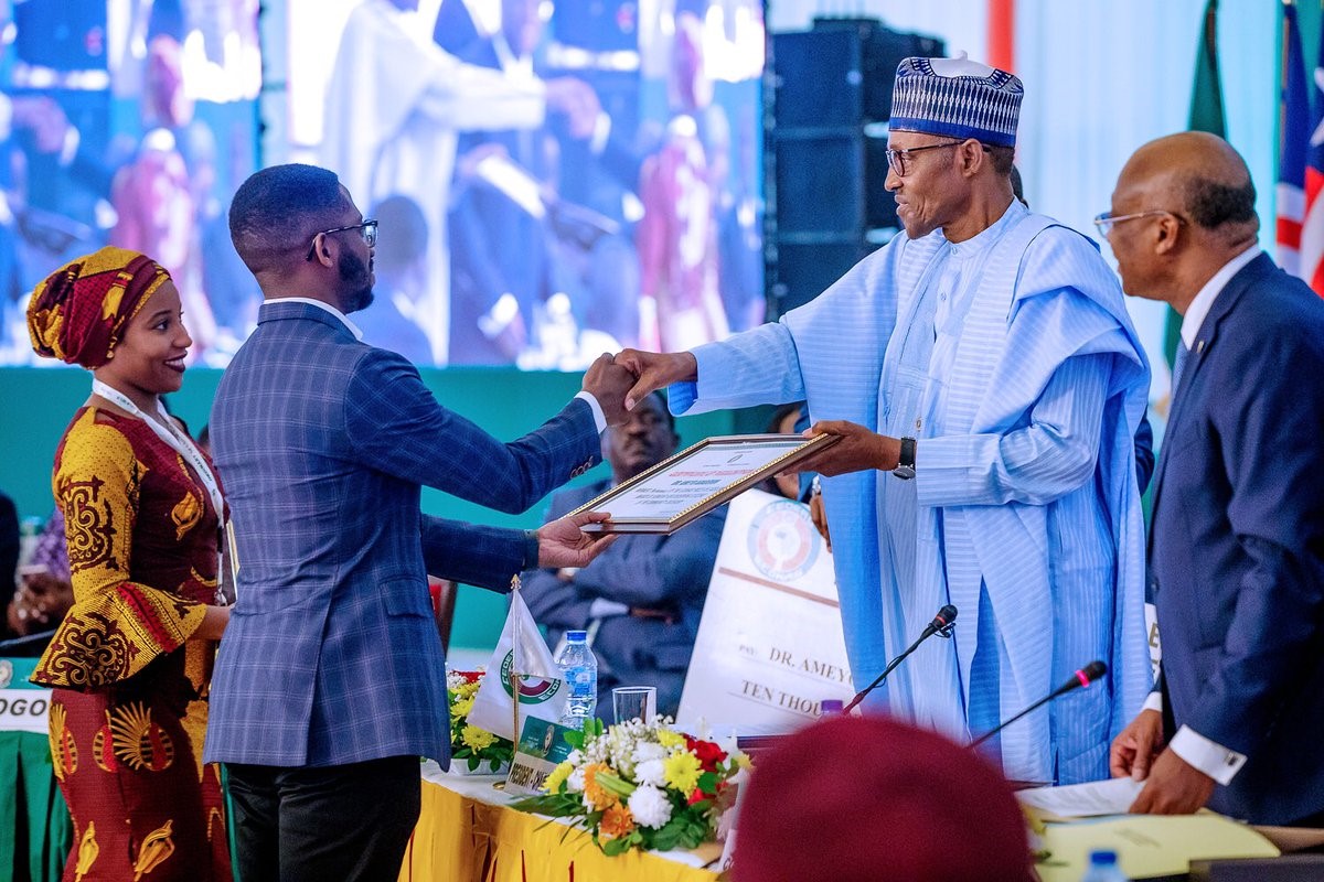 ECOWAS awards posthumous honours to Kofi Annan, Adadevoh