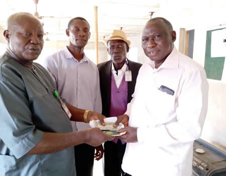 Airport cab driver returns lost $2,400, passport to passenger