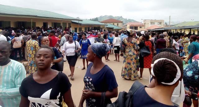Thousands scramble for Ekiti primary school teacher jobs