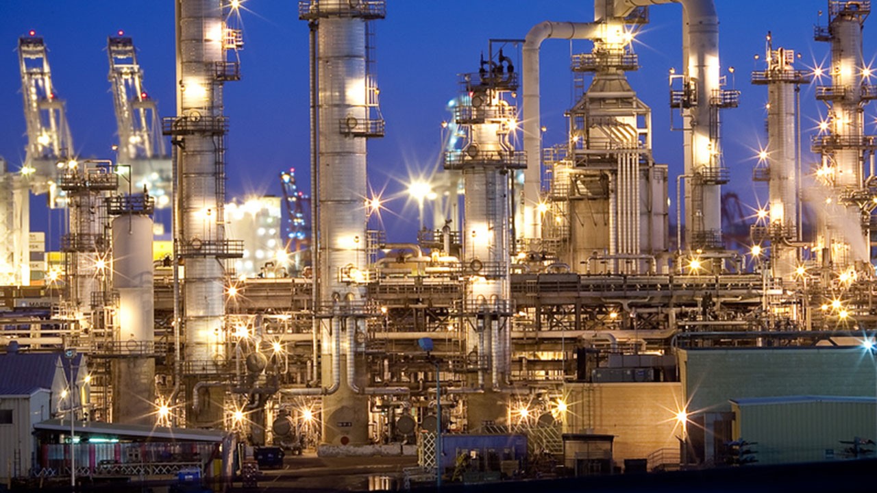 Halt plan to overhaul the refineries! – Guardian