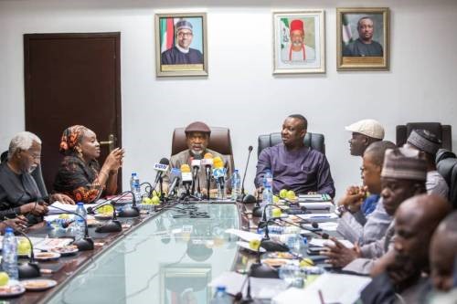 FG, labour unions strike new minimum wage deal