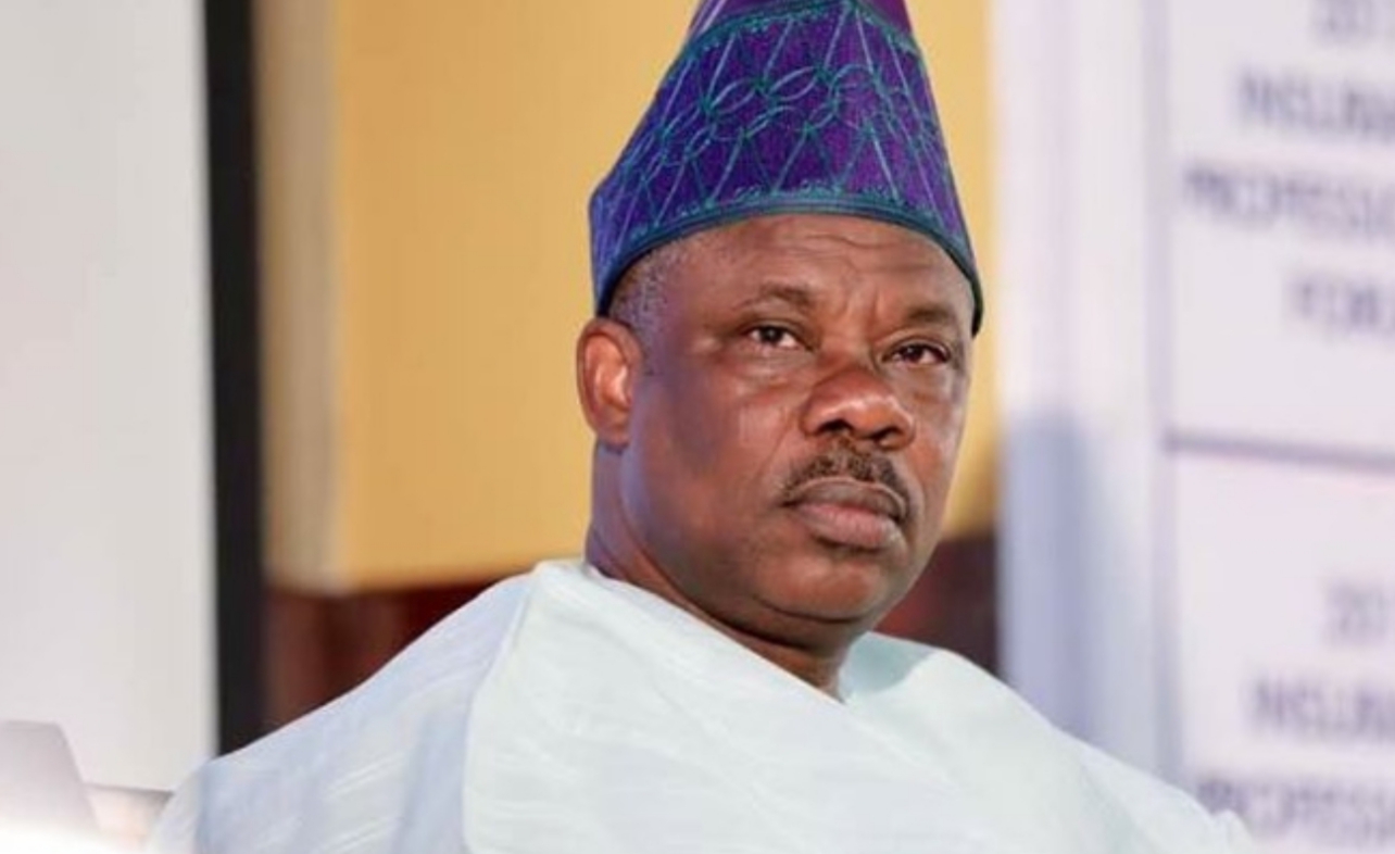 Sen. Amosun sponsors South-West Development Commission bill