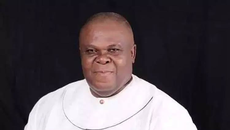 Imo Assembly Speaker, seven lawmakers dump PDP for APC