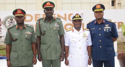 Insecurity: Buhari won’t sack service chiefs now, says Fed Govt