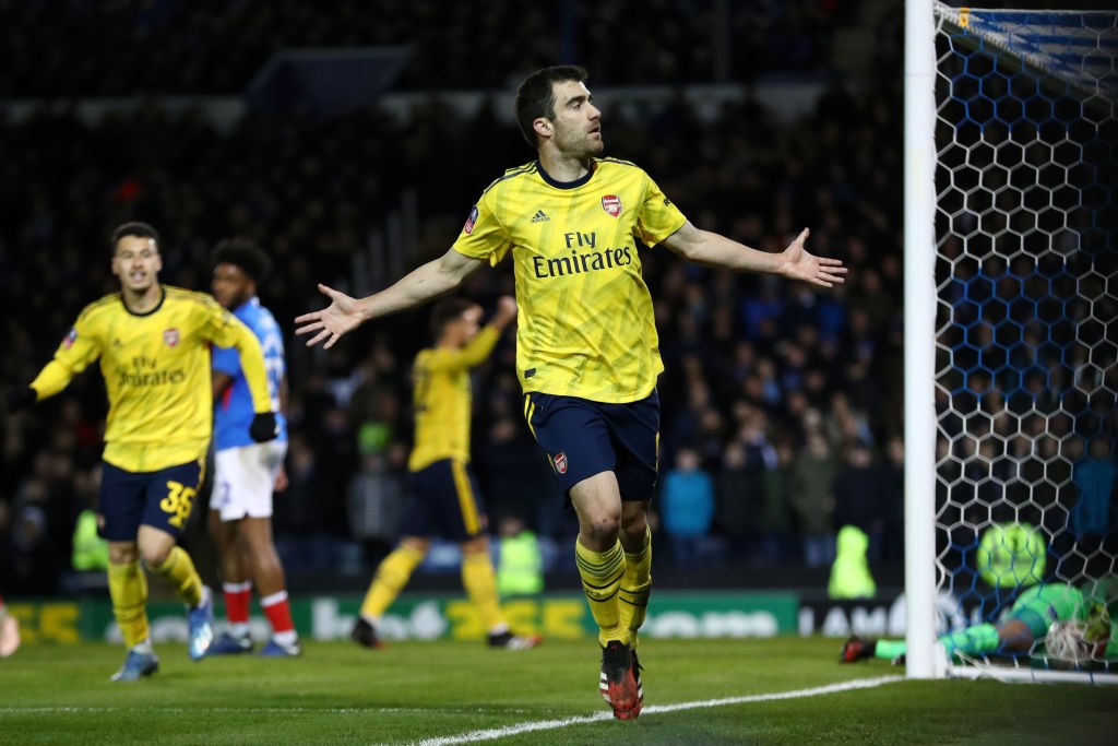 Arsenal battle into FA Cup quarter-finals after Europa blow