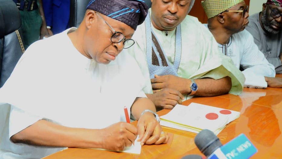 Gov. Oyetola signs Amotekun Bill into law