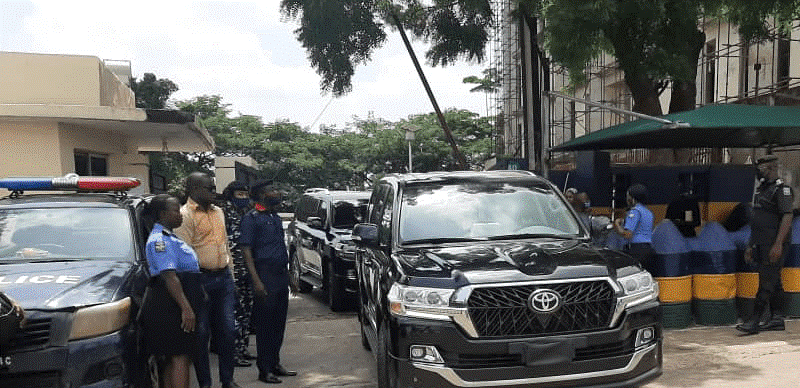 Police unseal APC National Secretariat as Buni takes over