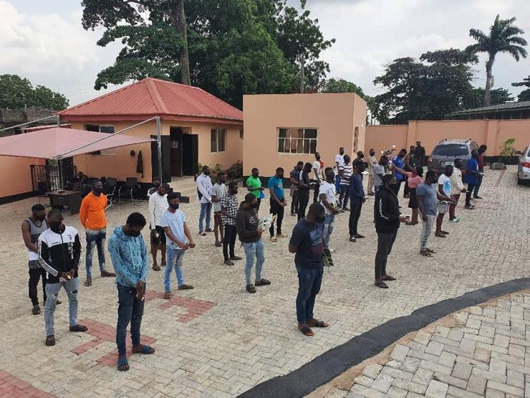 EFCC arrests 3 corps members, 19 undergraduates, 10 others for alleged internet fraud