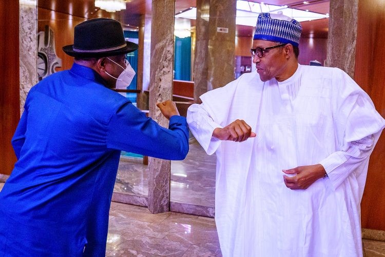 Jonathan returns to Aso Rock, briefs Buhari on Mali crisis