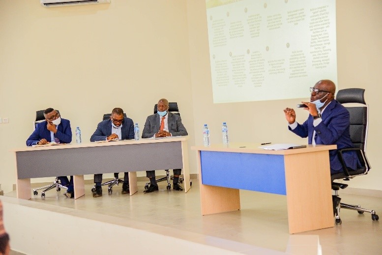 Obaseki trains senior civil servants on implementation of MEGA manifesto