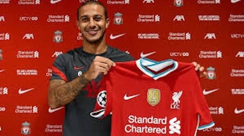 Liverpool sign Thiago from Bayern Munich