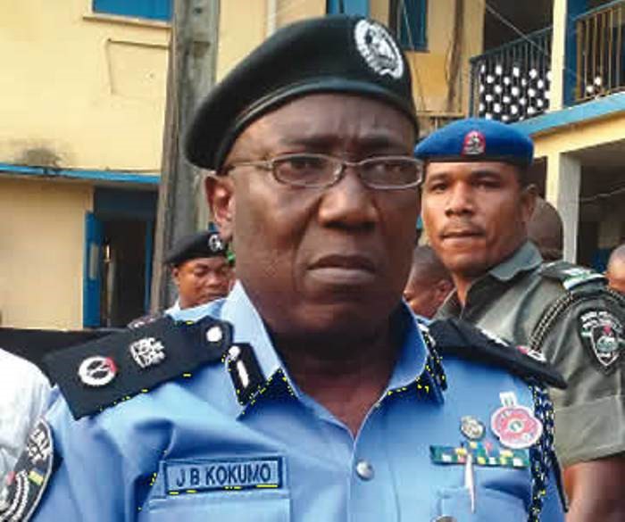 Police reject burglars arrested by #EndSARS protesters in Benin