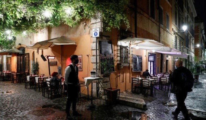Italy unveils new COVID-19 restrictions as daily infections soar