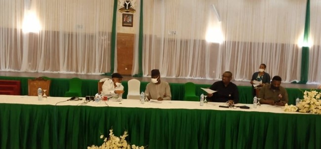 Fuel hike: Labour unions walk out of meeting with FG over alleged govt insincerity