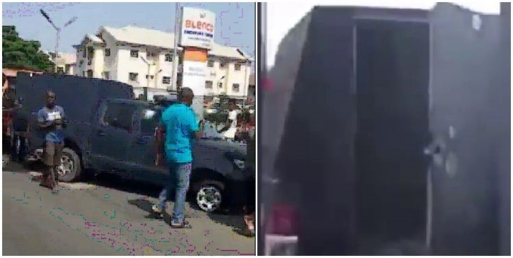 Robbers attack bullion van in Lagos, cart away cash