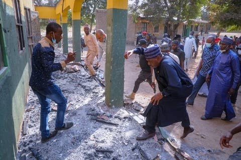Boko Haram invades Borno communities, kills 3, loots shops, burns churches