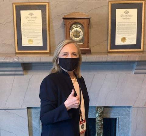 Hillary Clinton seeks scrap of U.S. electoral college