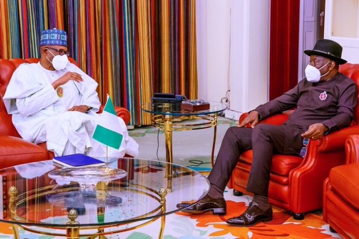 Jonathan in Aso Rock updates Buhari on Gambian crisis