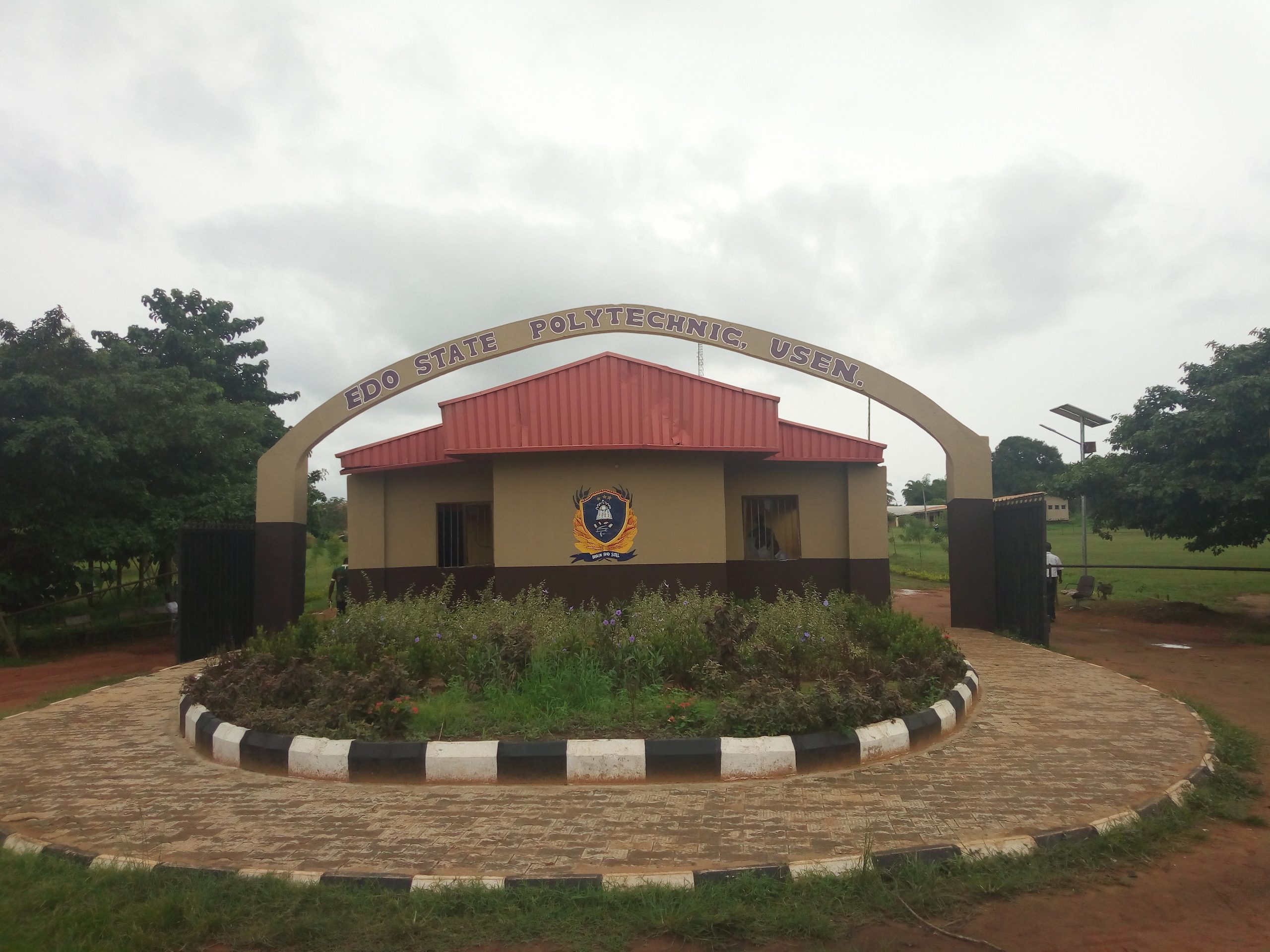 Edo Poly readies for resumption, distributes laptops to lecturers for distance, flexible learning