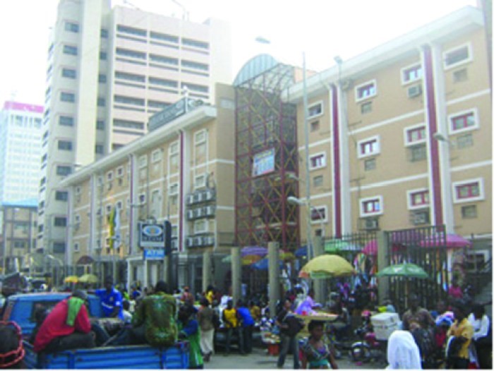 Lagos Balogun market shifts resumption to Jan 11