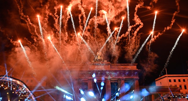 Nigerians usher in New Year with fireworks, but…