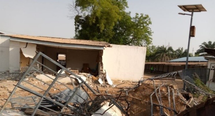 Saraki’s lawyers kick as Kwara govt demolishes Ile Arugbo