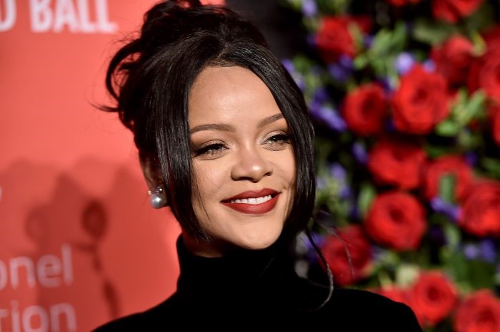 Music icon, Rihanna backs Lekki protesters again