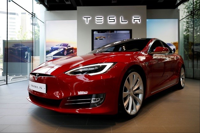 Tesla to recall 135,000 vehicles for repairs
